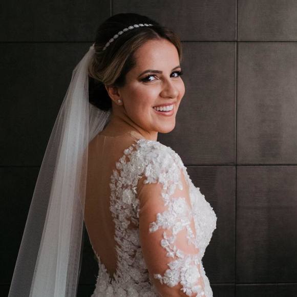 Meet your Posher, Andreza - Picture 1 of 1